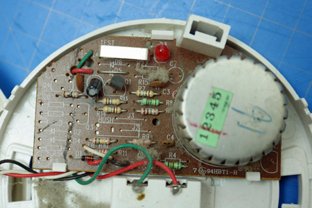 Component Side of PC Board in Kidde Model 0915 Smoke Alarm