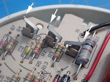 Pins that connect to Piezoelectric Disc